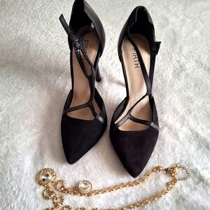 Women's Black Suede Heels